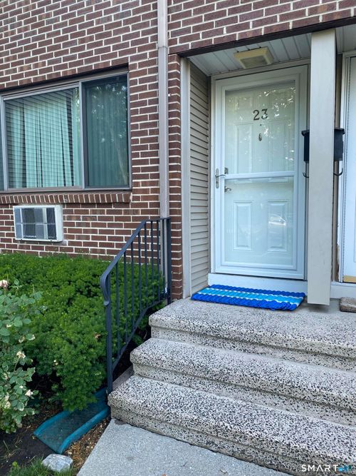 c3-168 Belltown Rd, Stamford, CT, 06905-3331 | Card Image