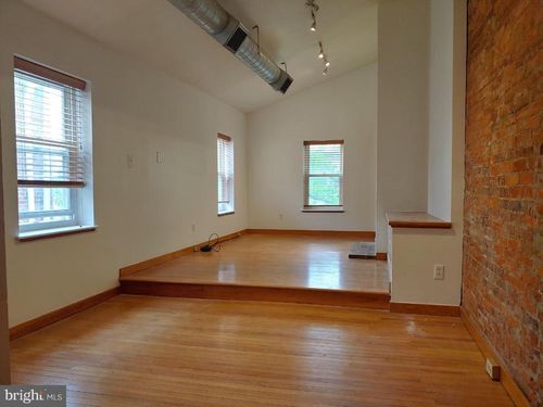 2-426 Dickinson St, PHILADELPHIA, PA, 19147-6517 | Card Image