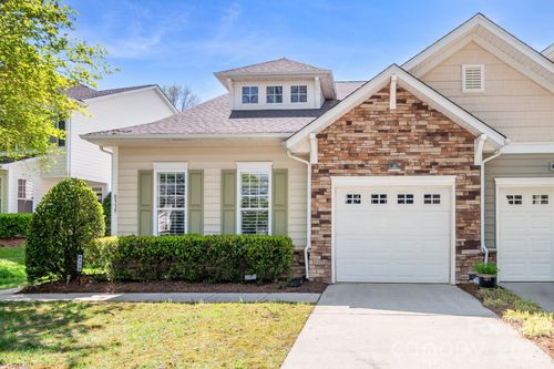 8339 Brookings Dr, Charlotte, NC, 28269-6221 | Card Image