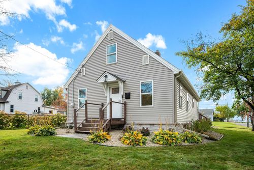 468 1st Ave Sw, Forest Lake, MN, 55025-1419 | Card Image