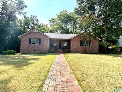 609 Reynolds Street, House other with 3 bedrooms, 2 bathrooms and null parking in Gadsden AL | Image 1