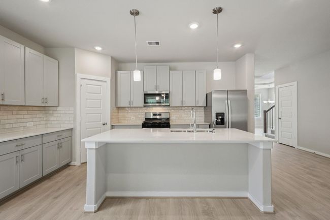 18338 Landing Meadows Ln, House other with 4 bedrooms, 4 bathrooms and 2 parking in New Caney TX | Image 12
