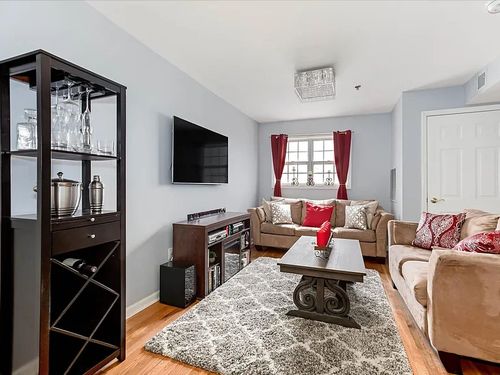 4i-318 54th St, West New York, NJ, 07093-6867 | Card Image