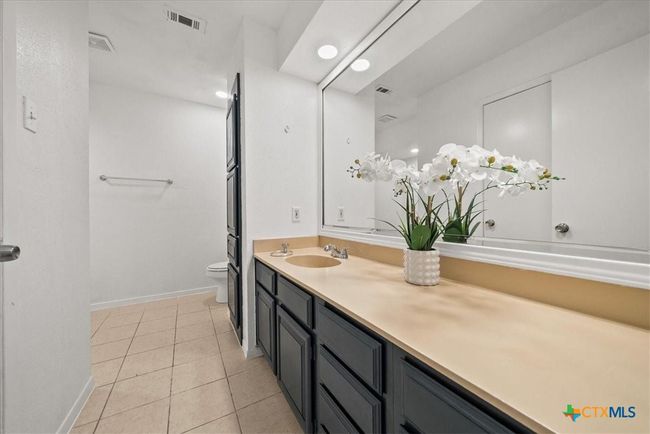 9206 Flickering Shadow Dr, Townhouse with 3 bedrooms, 3 bathrooms and null parking in Dallas TX | Image 21