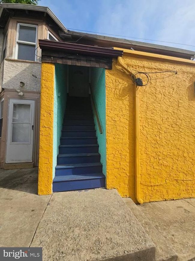 APT-2 - 107 E County Line Rd, House other with 2 bedrooms, 1 bathrooms and null parking in ARDMORE PA | Image 13