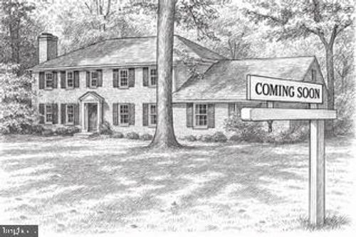 4323 Banbury Dr, Gainesville, VA, 20155-1122 | Card Image