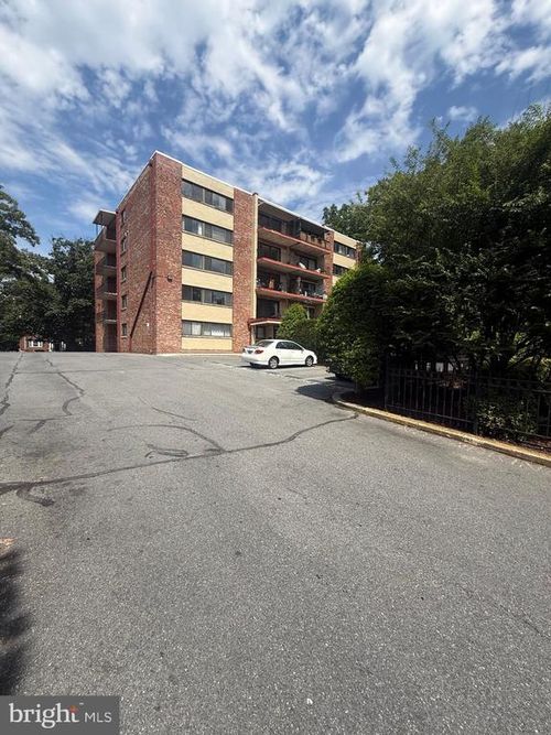 401-8308 Flower Ave, Takoma Park, MD, 20912-6755 | Card Image