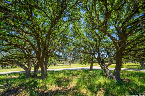 00 N Spanish Oak Trl, Kerrville, TX, 78028 | Card Image