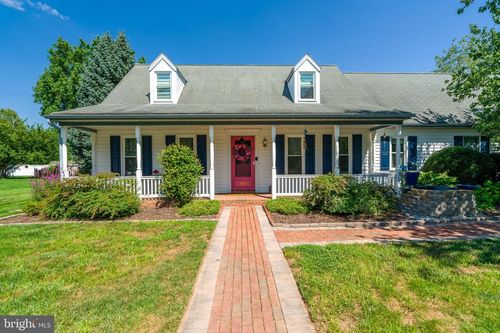 633 Mulberry St, ELIZABETHTOWN, PA, 17022-1785 | Card Image