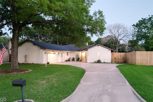 3010 Broadmoor Dr, Sugar Land, TX, 77478-4005 | Card Image