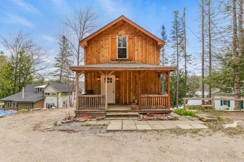 9 Jordan Way, Hartford, ME, 04220 | Card Image