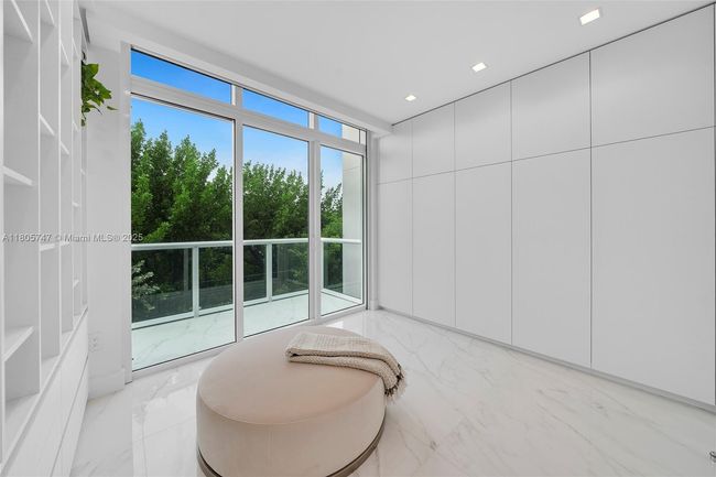 UNIT-13 - 100 S Pointe Dr, Condo with 3 bedrooms, 4 bathrooms and null parking in Miami Beach FL | Image 22