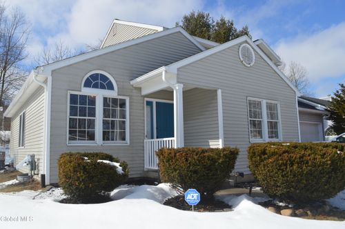 23 Ponderosa Dr, Halfmoon, NY, 12065-6209 | Card Image