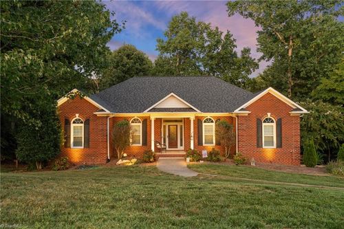 3715 Squirewood Dr, Clemmons, NC, 27012-8550 | Card Image