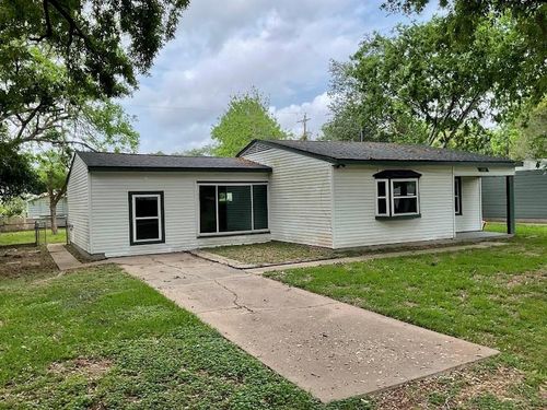 1910 Little Street, La Marque, TX, 77568 | Card Image