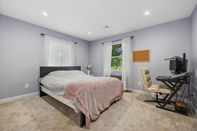 54 Mcmullen Ave, House other with 3 bedrooms, 2 bathrooms and 4 parking in Stamford CT | Image 19