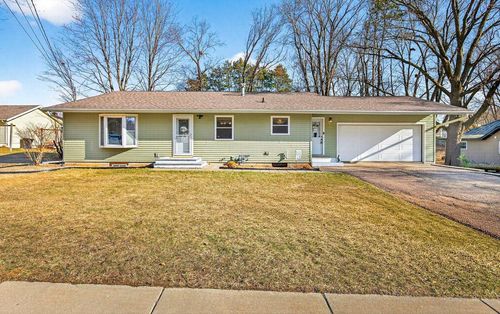 1009 Riverside Drive, WAUPACA, WI, 54981 | Card Image