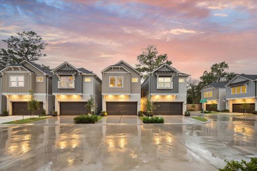 5211 Amber Sunrise Dr, Houston, TX, 77018-1052 | Card Image