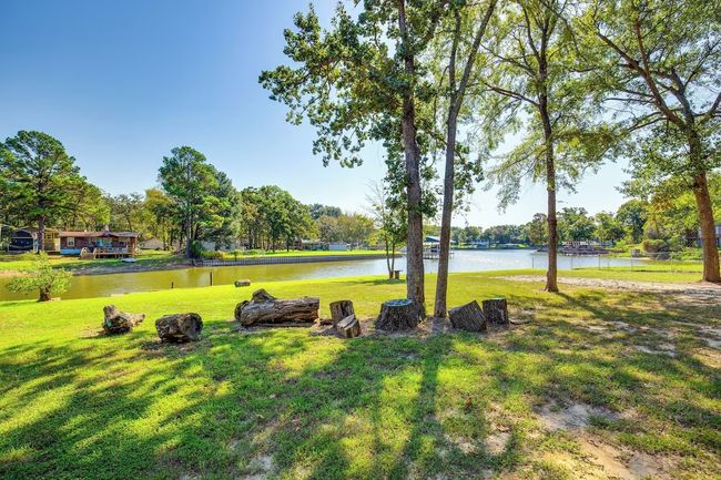 7110 Apache Cir, House other with 2 bedrooms, 1 bathrooms and null parking in Mabank TX | Image 31