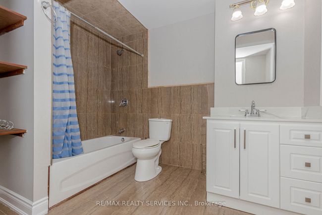 33 Leparc Rd, House other with 7 bedrooms, 5 bathrooms and 5 parking in Brampton ON | Image 46