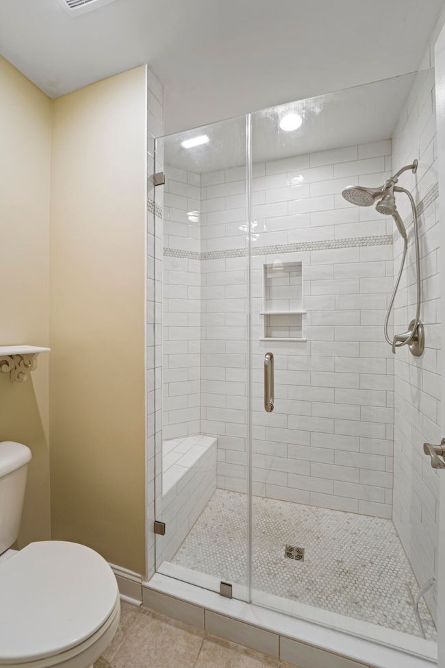 full bath | Image 20