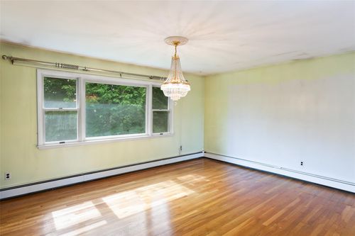3271 Old Yorktown Rd, Yorktown Heights, NY, 10598-2331 | Card Image