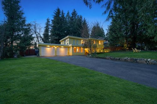 540 Evergreen Pl, North Vancouver, BC, V7N2Z2 | Card Image