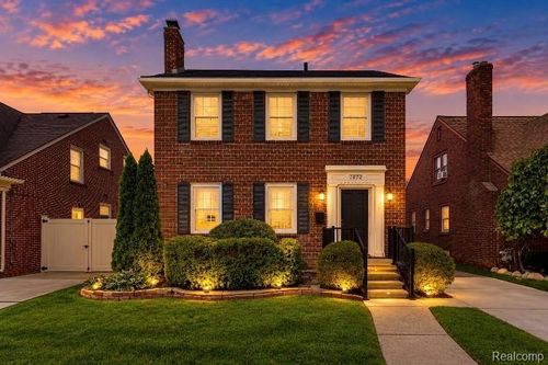 1872 23rd St, Wyandotte, MI, 48192-3535 | Card Image