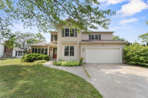 1325 S Westhaven Drive, Oshkosh, WI, 54904 | Card Image