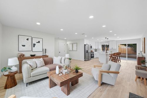 1325 1st Ave, Chula Vista, CA, 91911-4419 | Card Image