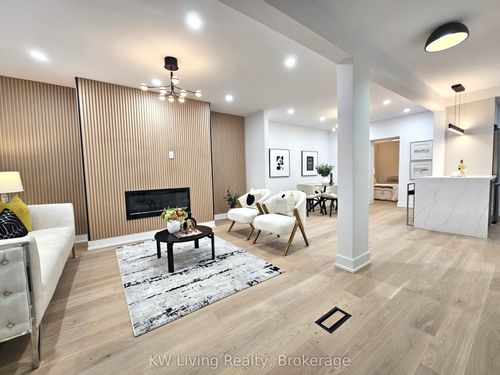 113 Humbercrest Blvd, York, ON, M6S4L4 | Card Image