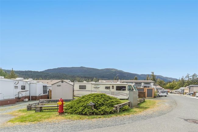 Welcome to 2131 Henderson Lake Way - Beautiful views of Mount Benson and steps away from Westwood Lake - Motorhome not included | Image 16