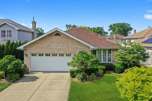 5724 W 82nd Pl, Burbank, IL, 60459-2021 | Card Image