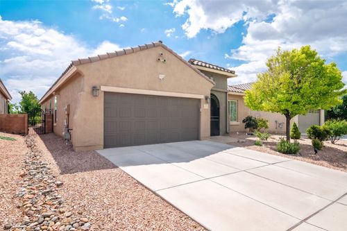 4680 Hojas Verdes, Santa Fe, NM, 87507-0850 | Card Image