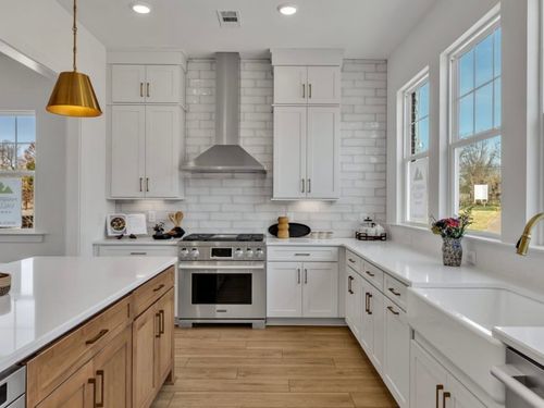 111 Honeywine St, Nashville, TN, 37206-3150 | Card Image