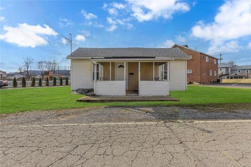 213 Maplewood Ave, Vanport, PA, 15009 | Card Image