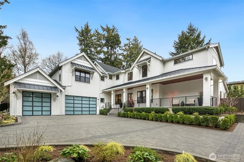 10906 Se 28th St, Bellevue, WA, 98004-7551 | Card Image