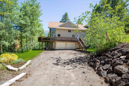 166 Stoor Dr, Alpine, WY, 83128 | Card Image