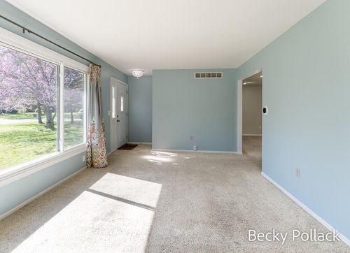 338 N 145th Ave, Holland, MI, 49424-6448 | Card Image