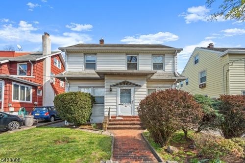 101 Reid Ave, Passaic, NJ, 07055-3415 | Card Image