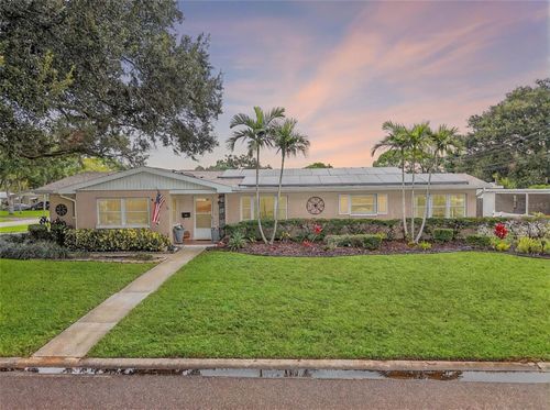 691 44th Ave N, St Petersburg, FL, 33703-4717 | Card Image