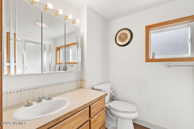 Primary Bathroom | Image 22