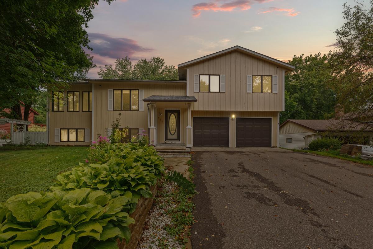 Lathrop Dr, Northfield, MN 55057