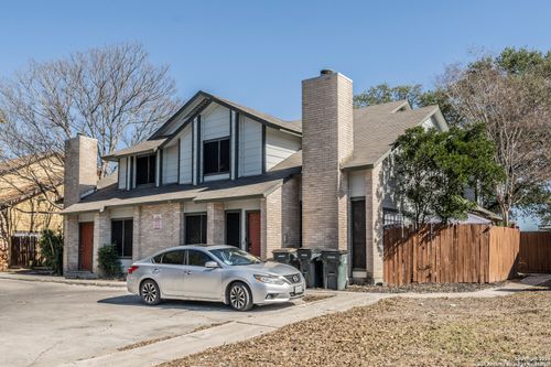7524 Oak Chase, San Antonio, TX, 78239-3549 | Card Image