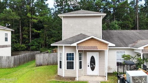 5391 Quail Creek Cir, Diberville, MS, 39540-5238 | Card Image