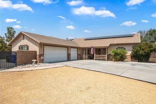12902 Casco, Apple Valley, CA, 92308 | Card Image