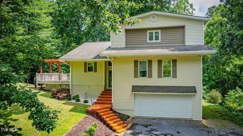 312 Sourwood Hills Rd, Bristol, TN, 37620-9522 | Card Image