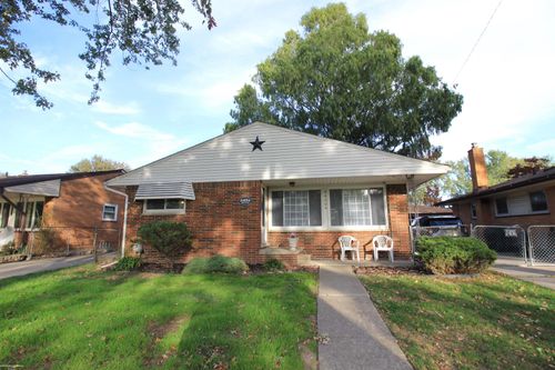 24604 Princeton Street, St Clair Shores, MI, 48080 | Card Image