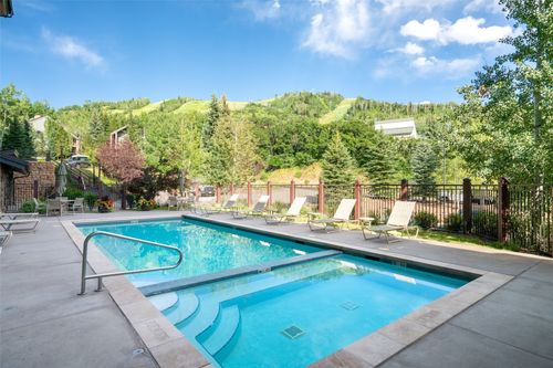 315-2420 Ski Trail Ln, Steamboat Springs, CO, 80487-2032 | Card Image