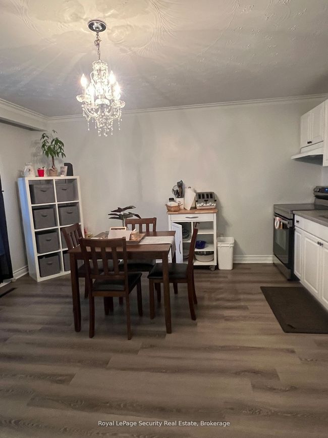 97 John St E, House other with 2 bedrooms, 1 bathrooms and 1 parking in Bradford West Gwillimbury ON | Image 7